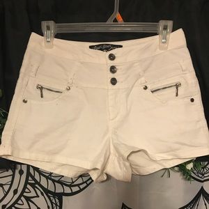 White high wasted shorts